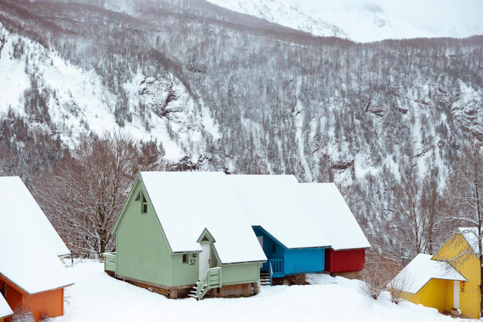 ISKÖ BaseCamp&Hôtel Gourette Buitenkant foto